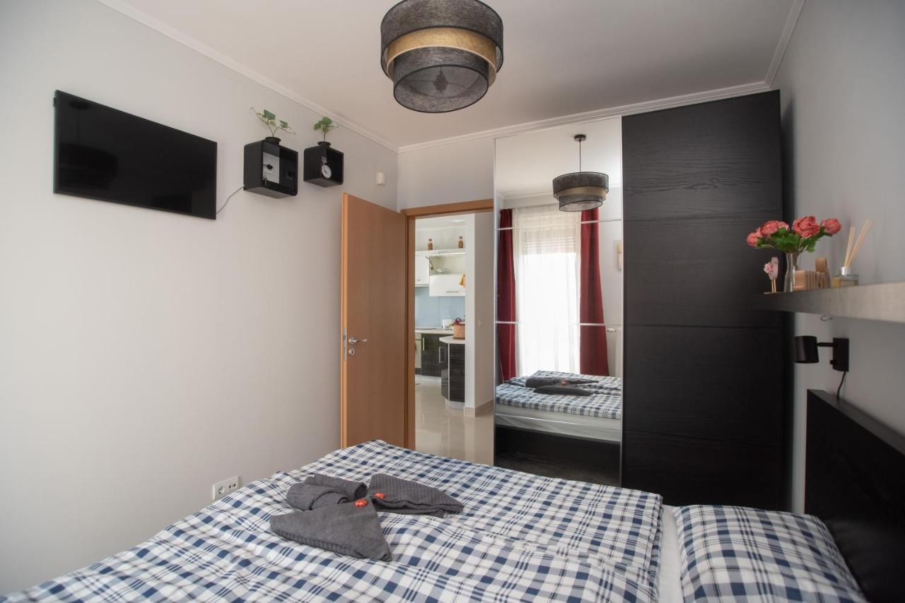 וסס Sunny Home Near Bud With 2Br, Ac And Free Parking מראה חיצוני תמונה