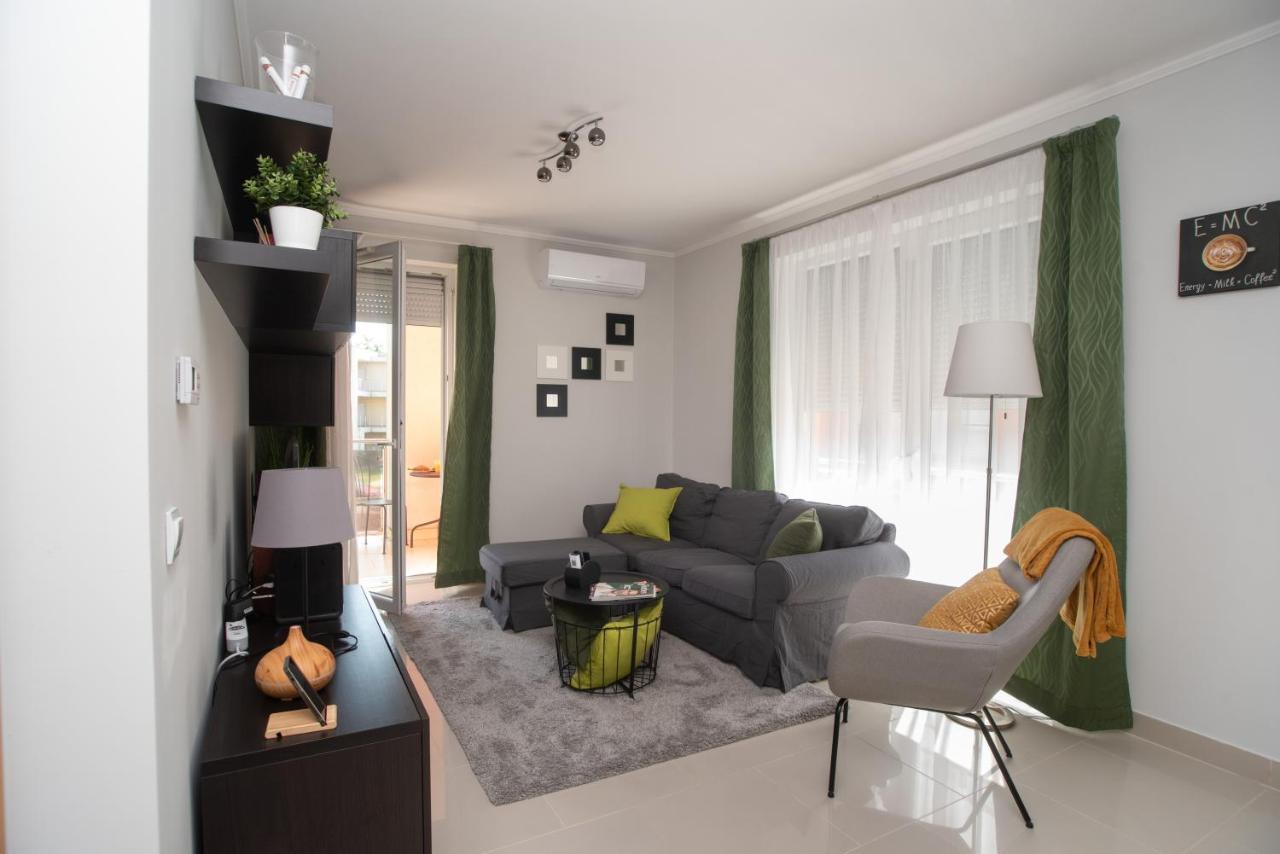 וסס Sunny Home Near Bud With 2Br, Ac And Free Parking מראה חיצוני תמונה